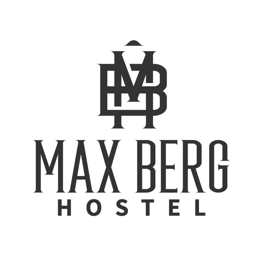 Max Berg Hostel Wroclaw Bagian luar foto